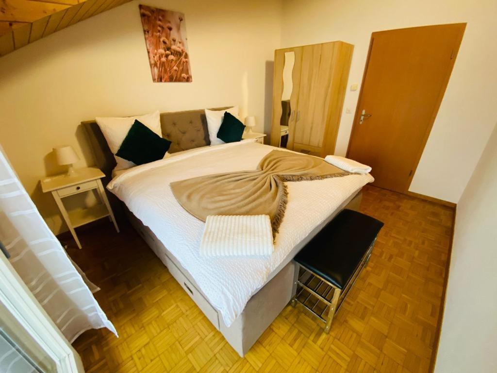 Lake View Apartment -14 Niederried bei Interlaken Eksteriør bilde